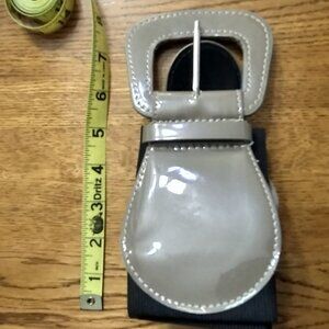 Stretch Belt Waist Wide Statement Taupe Enclosure Women's Size 12